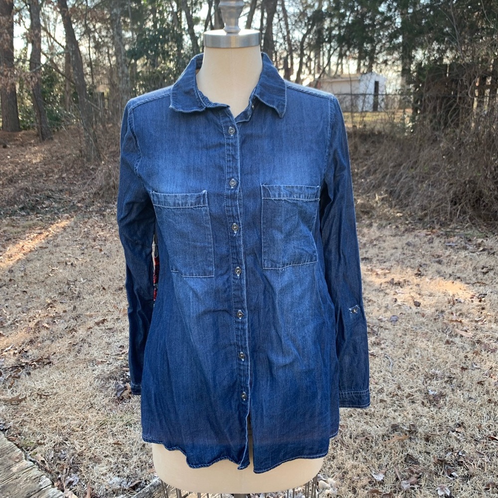 Floral Roses Burnout Velvet Denim Button-Up Shirt - Picture 3 of 14